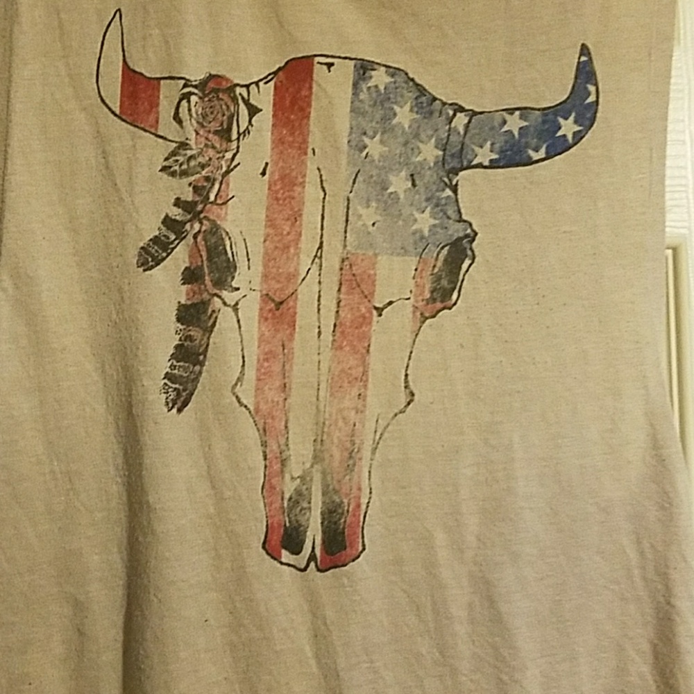 Tank - Picture 2 of 4